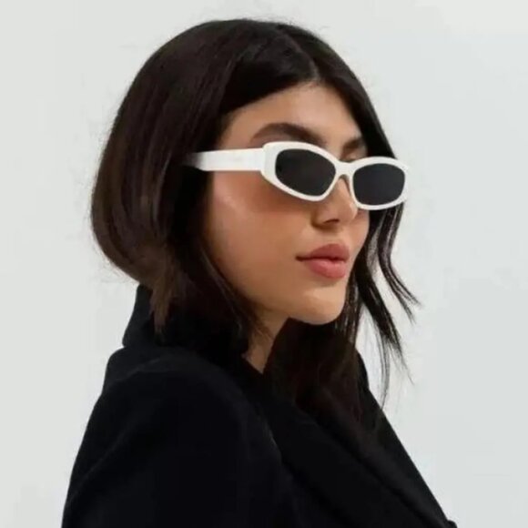 NEW CELINE CL40252I 25A WOMEN WHITE GREY SUNGLASSES CELINE - Picture 1 of 13